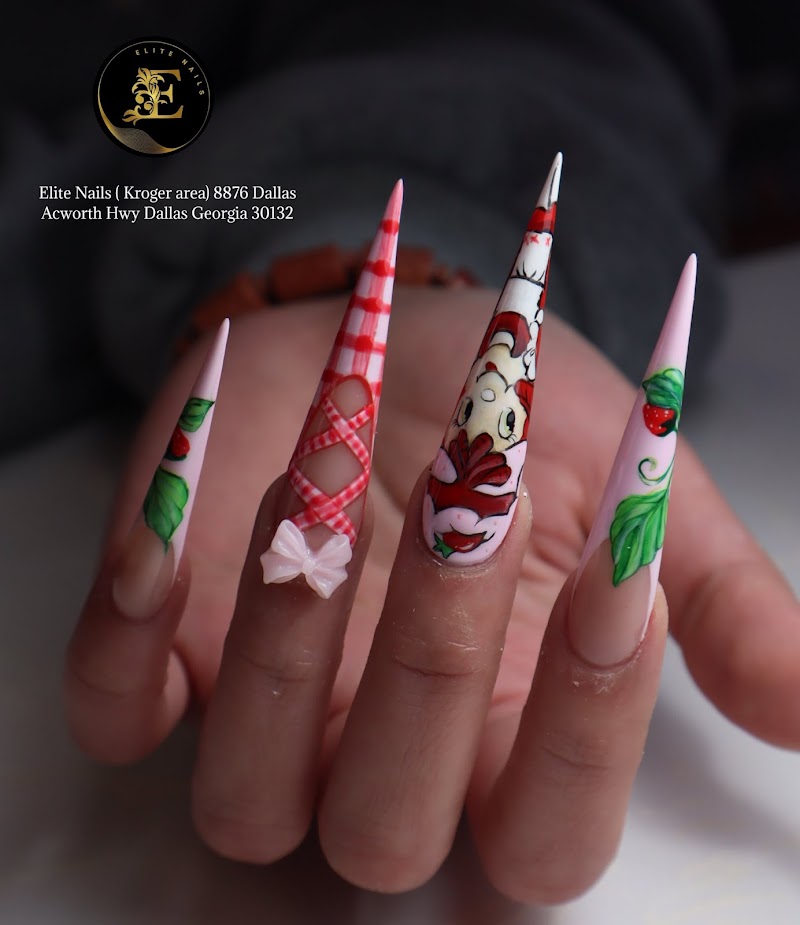 Custom nail art at Elite Nails in Dallas GA